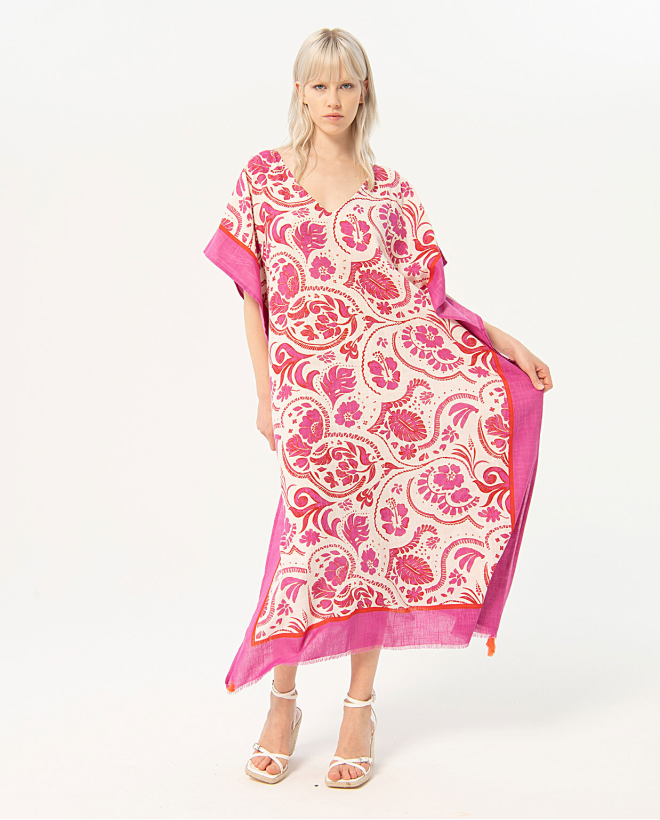 Long kaftan avec décolleté...