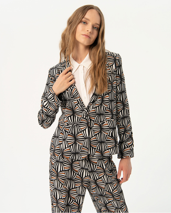 Printed crepe lined jacket...