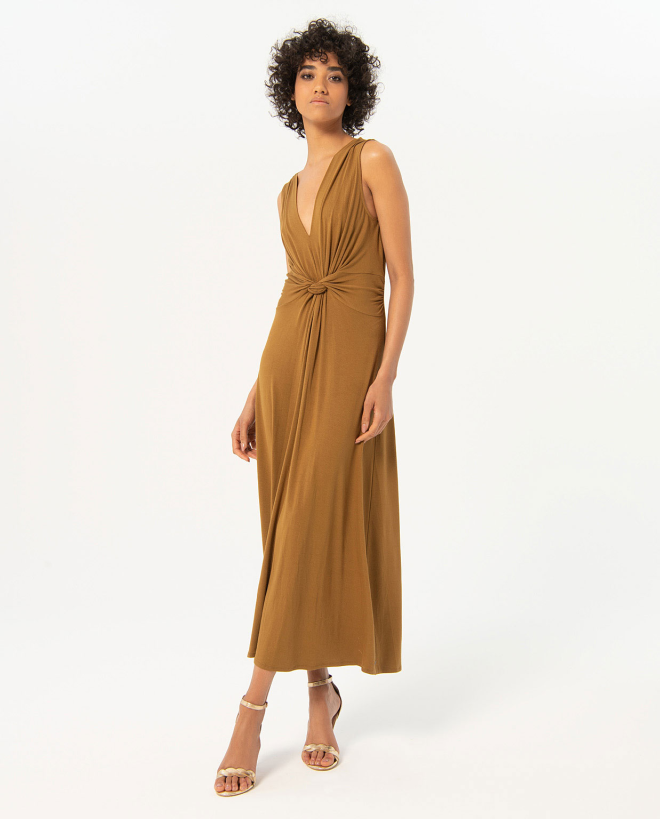 Long plain front knot dress...