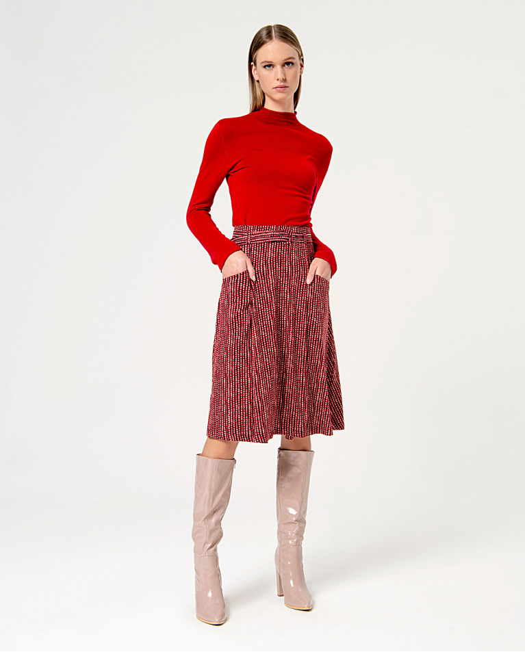 Patterned pleated flowing skirt Red