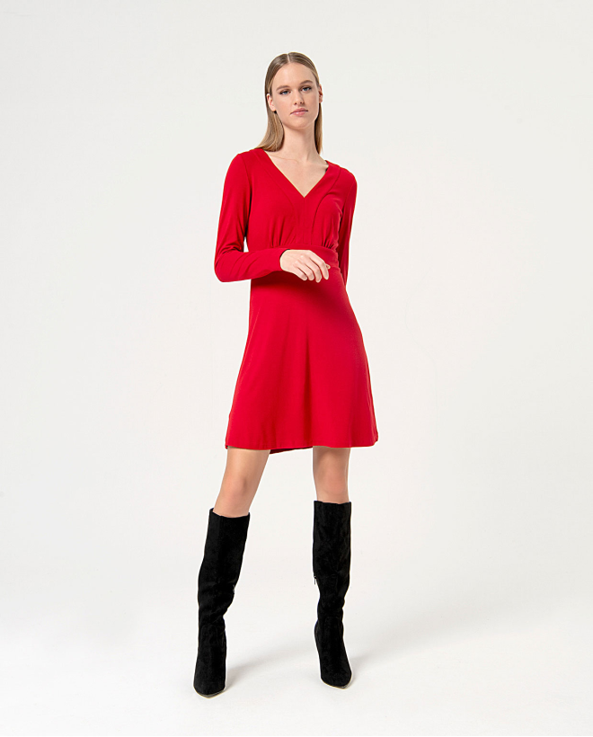 Robe courte lisse en viscose extensible Rouge