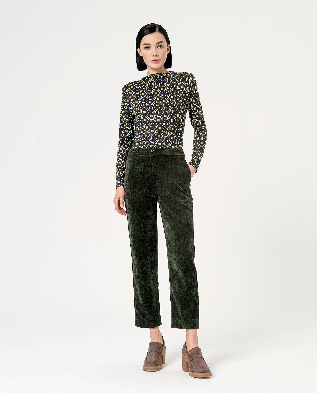 Smooth velvet straight leg pants Green