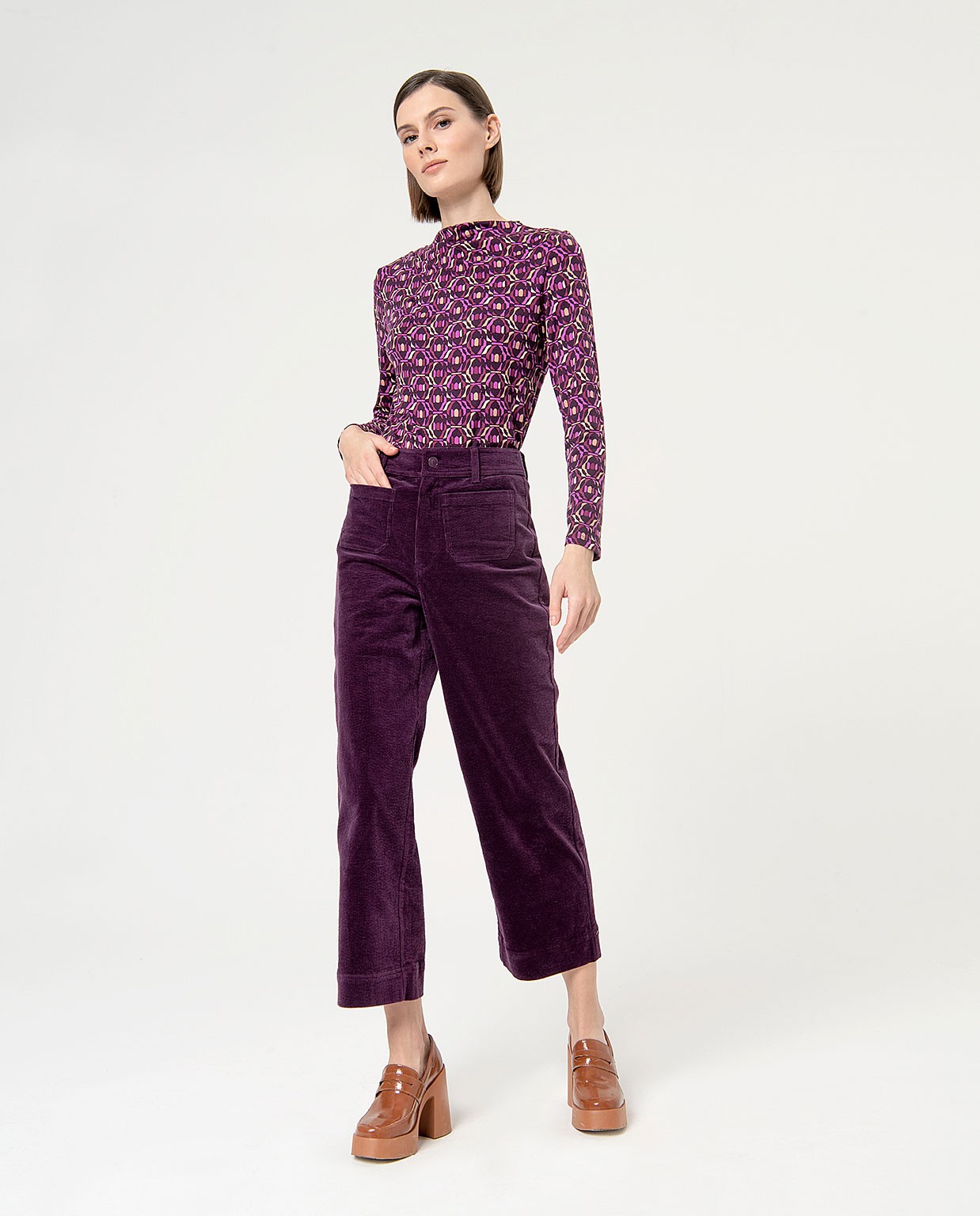 Plain corduroy cropped pants Purple