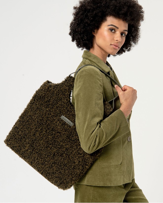 Shopper in curly wool and vegan leather Khaki