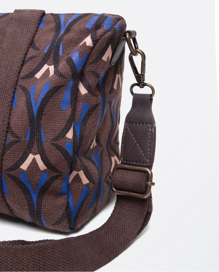 Printed zippered canvas shoulder bag Brown