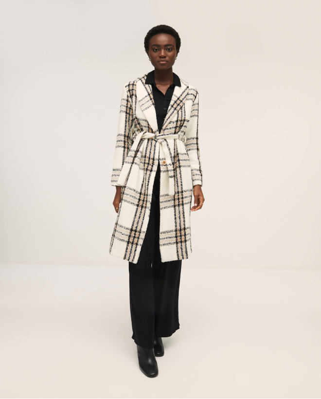 Coat with belt and laper collar Ecru