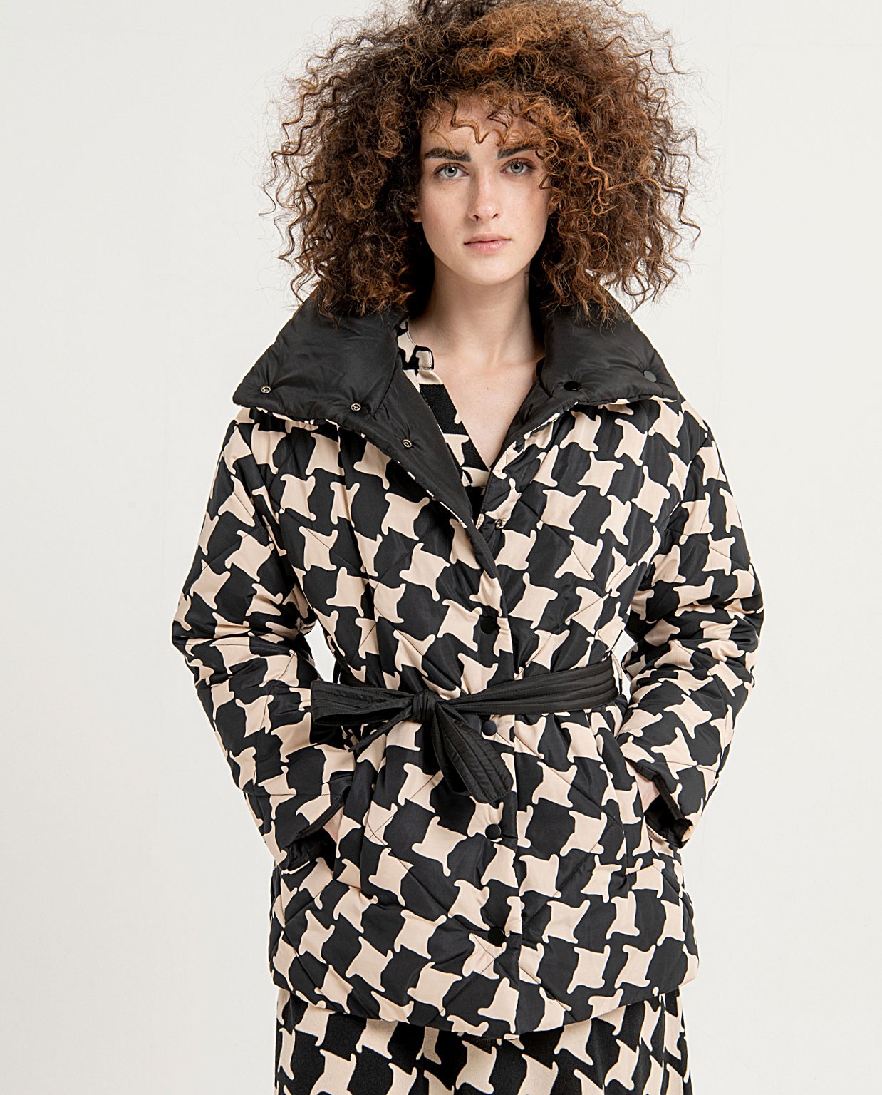 Manteau court matelassé réversible Noir