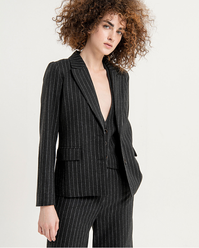 Blazer rayé avec poches et revers Noir