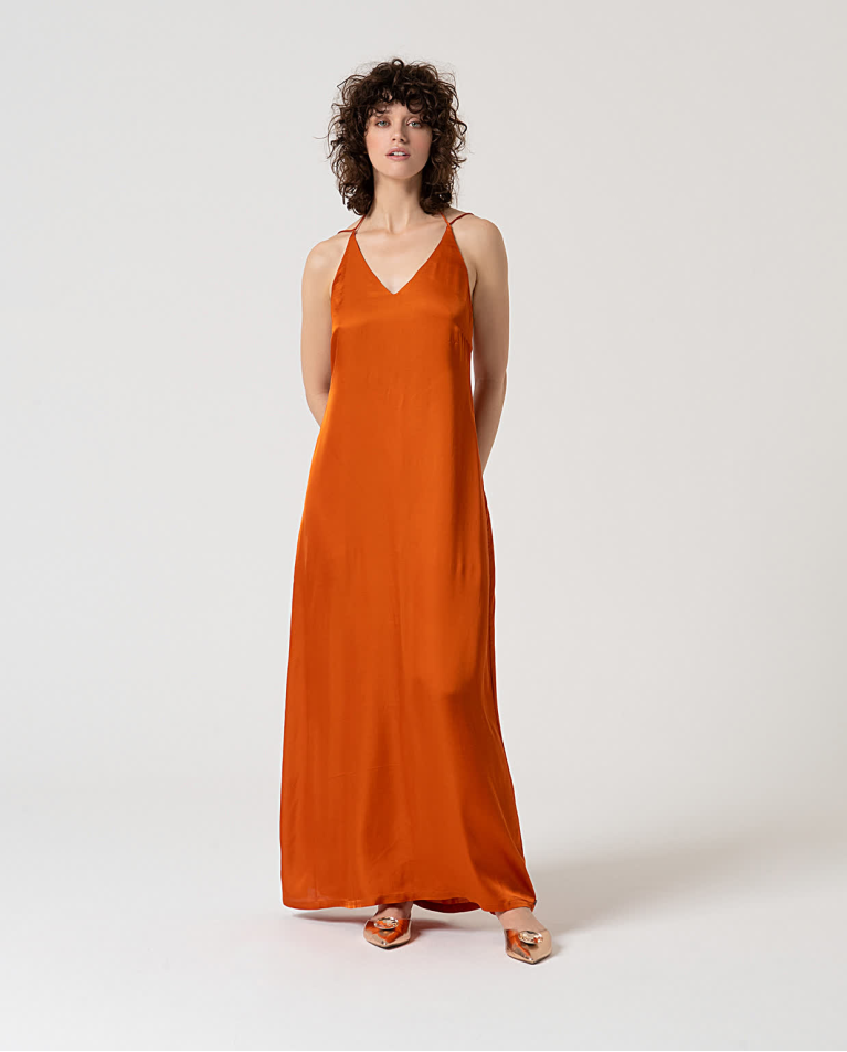 Robe longue unie satinée et fluide Brique