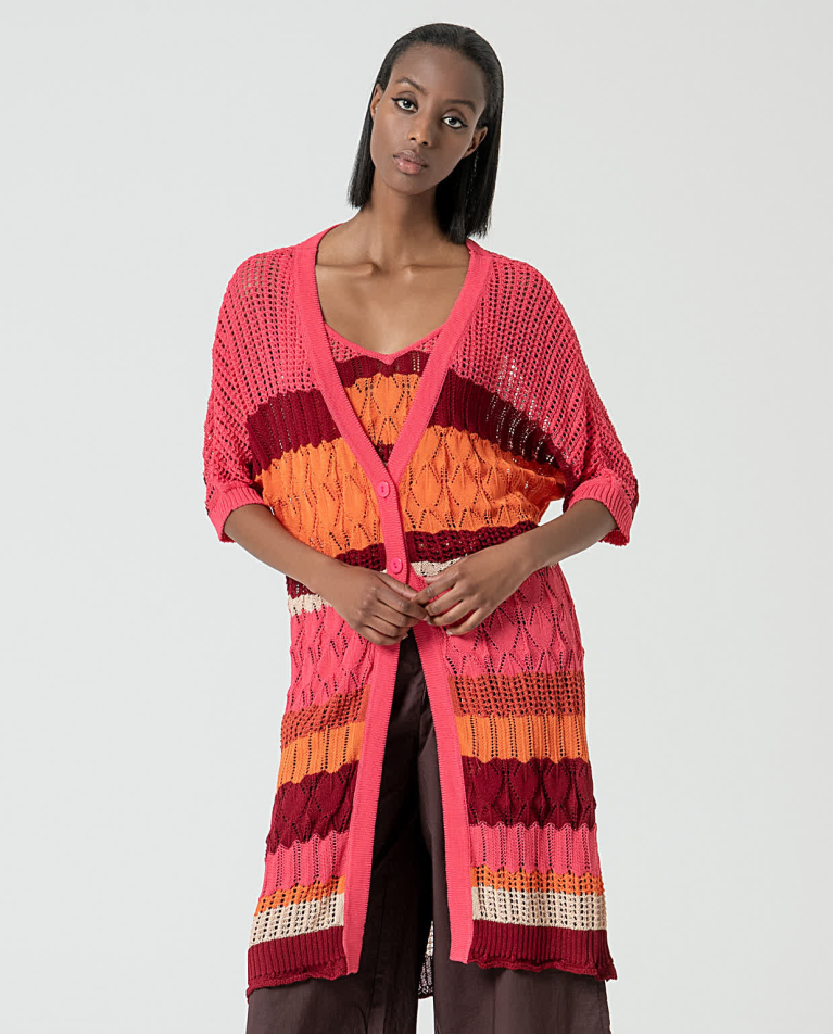 Cardigan long en crochet Fushia