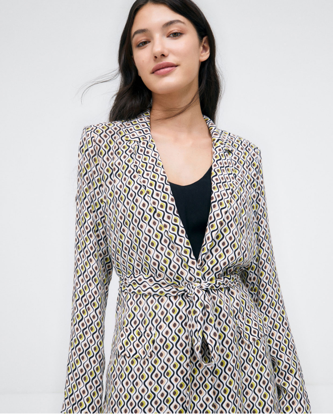 Veste avec poches à rabat...