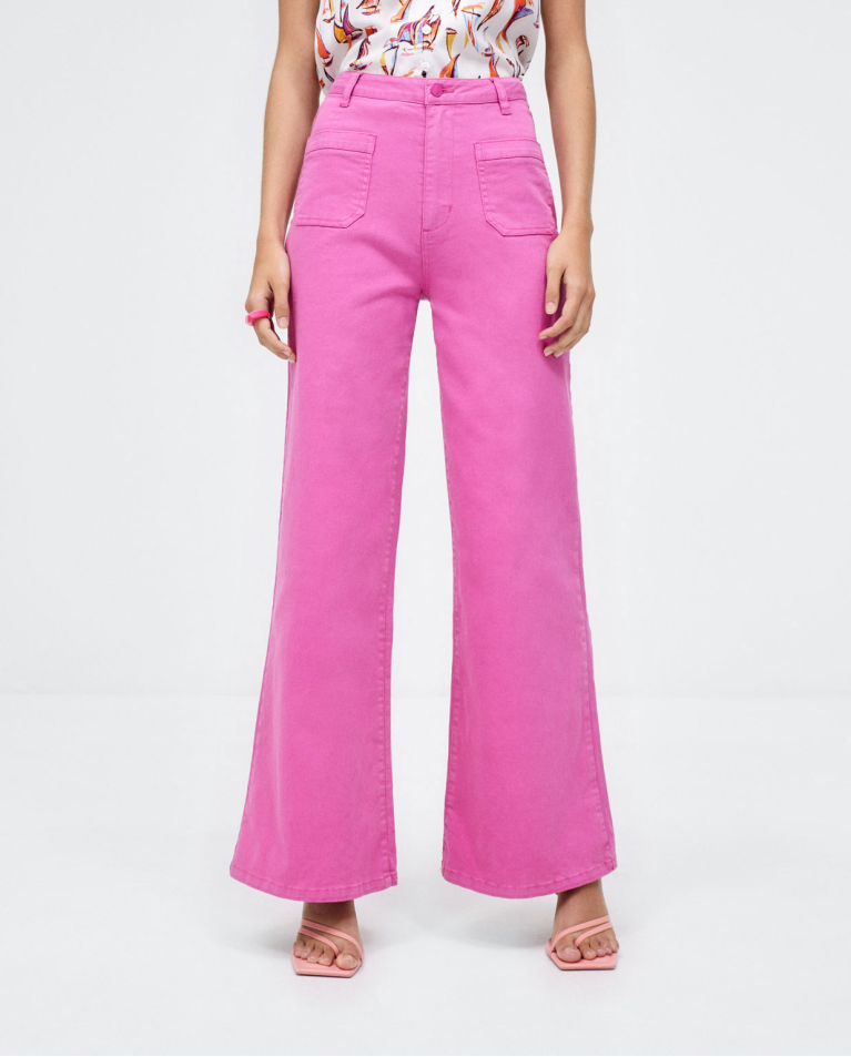 Pantalon long en denim avec poches. Uni Fushia