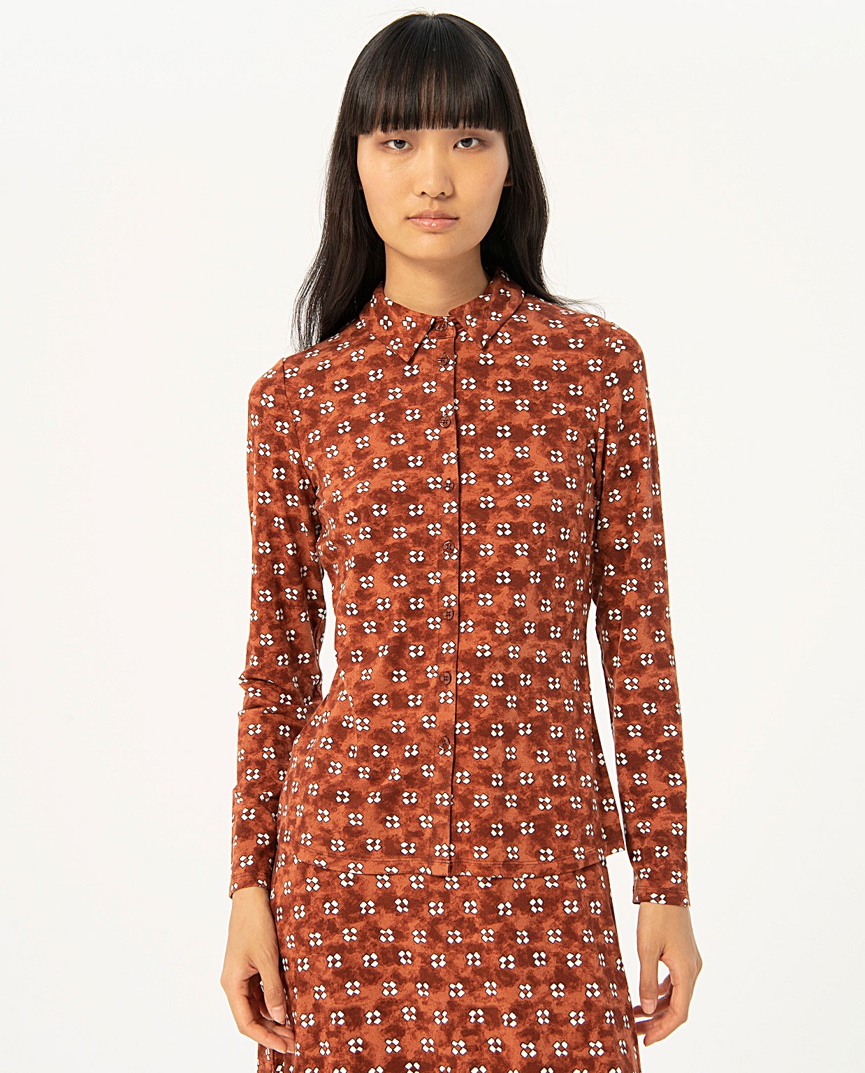 Chemise en crêpe imprimée à manches longues Marron