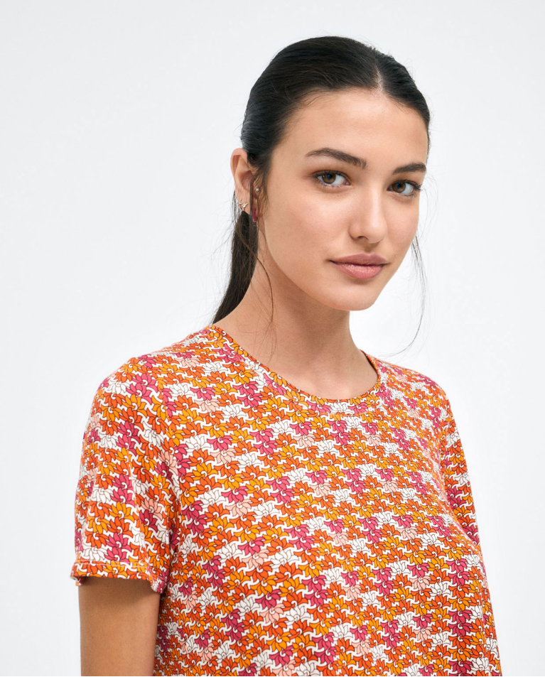 T-shirt à manches courtes. Elastique. Imprimé Orange