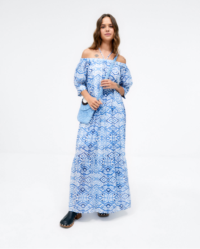 Robe longue décolletée.  Bleu