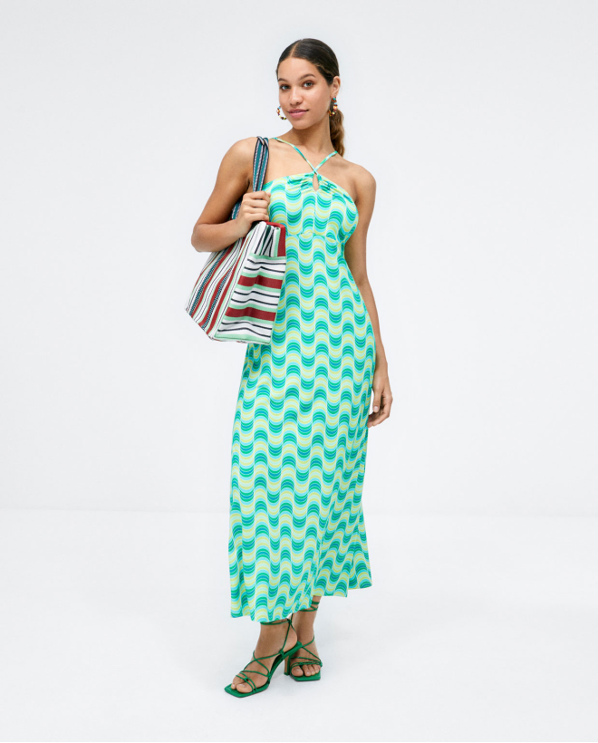 Robe longue avec bretelles...