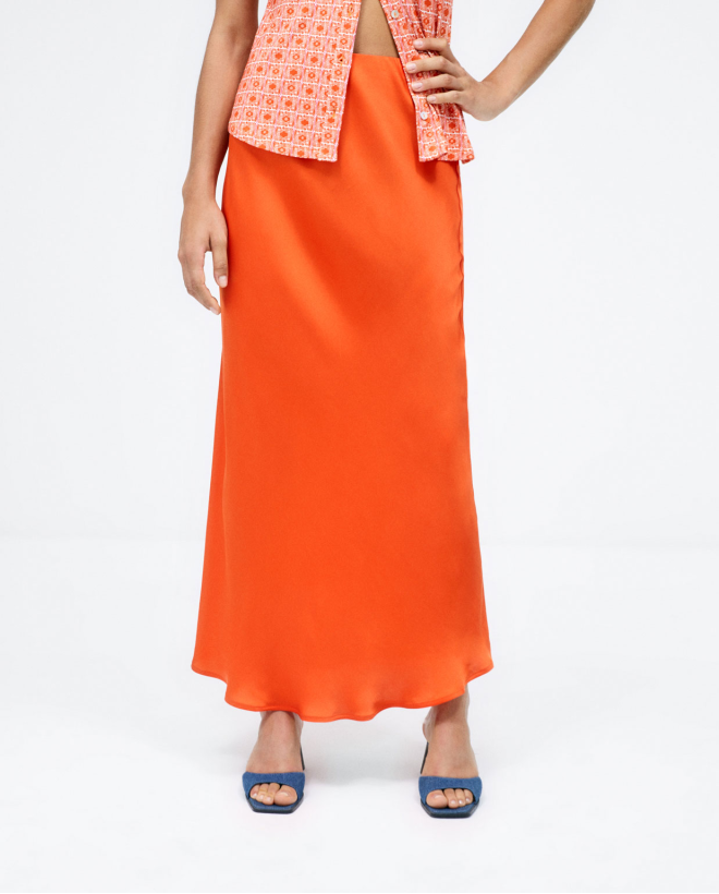 Fla knitted midi skirt....