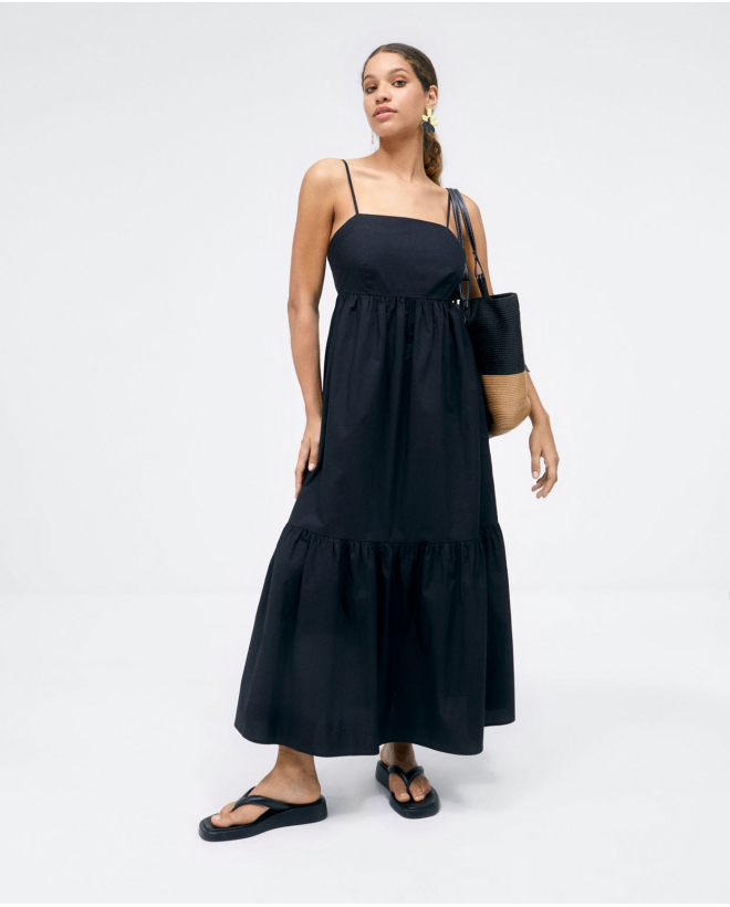 Robe longue avec bretelles...