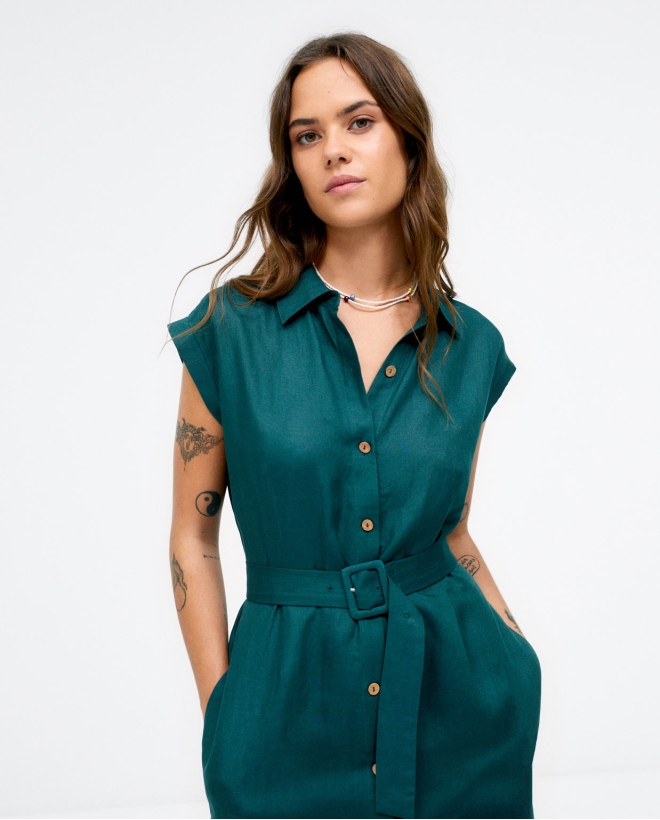 Robe chemise midi. Manchons...